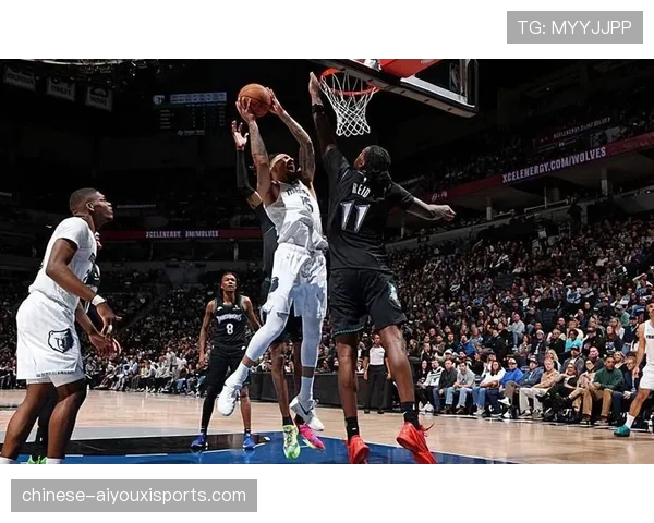 布兰登克拉克伤愈回归 灰熊中锋位置深度经受考验 布兰登克拉克伤愈回归 灰熊中锋位置深度经受考验